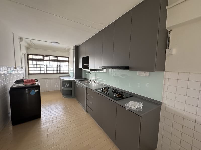 237 Tampines Street 21, 237 Tampines Street 21, 3 Bedrooms, 1,130 sqft, HDB Flat For Rent, by Lawrence Lee, 500134147 - Kitchen - PropertyGuru.com.sg