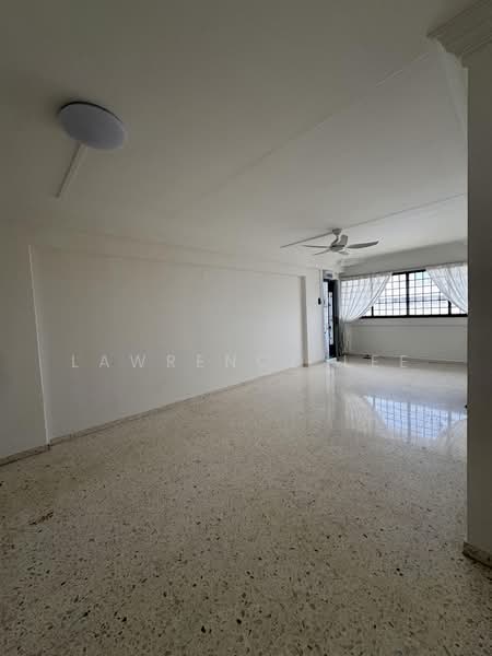 237 Tampines Street 21, 237 Tampines Street 21, 3 Bedrooms, 1,130 sqft, HDB Flat For Rent, by Lawrence Lee, 500134147 - Living Room - PropertyGuru.com.sg