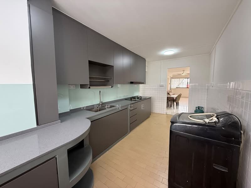 237 Tampines Street 21, 237 Tampines Street 21, 3 Bedrooms, 1,130 sqft, HDB Flat For Rent, by Lawrence Lee, 500134147 - Kitchen - PropertyGuru.com.sg
