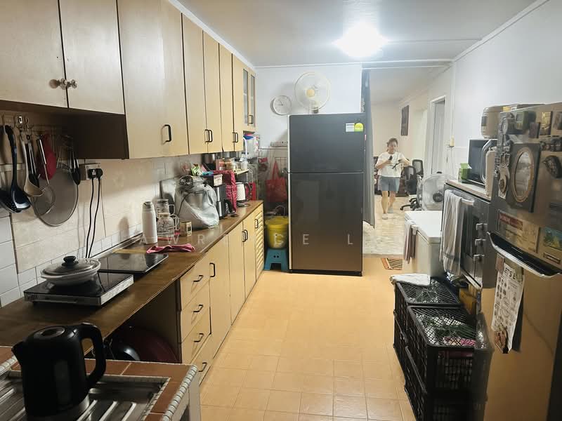 820 Tampines Street 81, 820 Tampines Street 81, Room Rental, 120 sqft, HDB Flat For Rent, by Lawrence Liao, 500134148 - Kitchen - PropertyGuru.com.sg