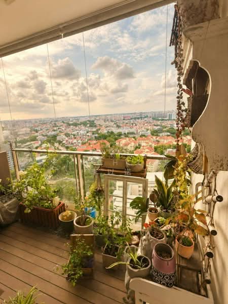 Seaside Residences, 10 Siglap Link, 2 Bedrooms, 678 sqft, Apartment For Rent, by Enoch Lee 李以诺, 500134150 - Balcony - PropertyGuru.com.sg