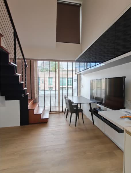 Metro Loft, 5 Lorong 27 Geylang, Studio, 452 sqft, Condominium For Rent, by Simon Chuah, 500134155 - Living Room - PropertyGuru.com.sg