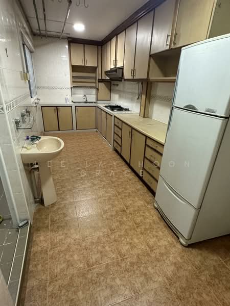 126 Aljunied Road, 126 Aljunied Road, 3 Bedrooms, 1,302 sqft, HDB Flat For Rent, by Lee Lay Hoon Grace, 500134181 - Kitchen - PropertyGuru.com.sg