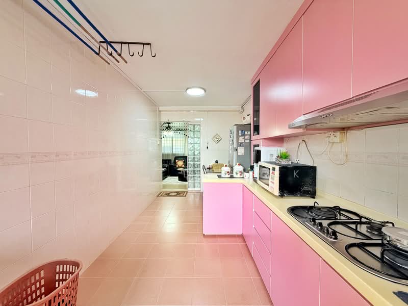 348 Bukit Batok Street 34, 348 Bukit Batok Street 34, 3 Bedrooms, 904 sqft, HDB Flat For Sale, by Liew Derrick, 500134185 - Kitchen - PropertyGuru.com.sg