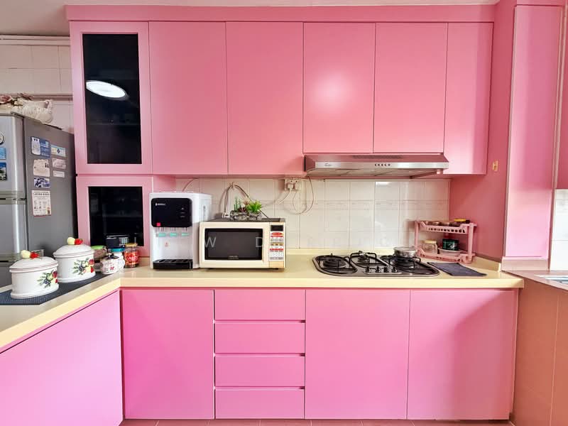 348 Bukit Batok Street 34, 348 Bukit Batok Street 34, 3 Bedrooms, 904 sqft, HDB Flat For Sale, by Liew Derrick, 500134185 - Kitchen - PropertyGuru.com.sg