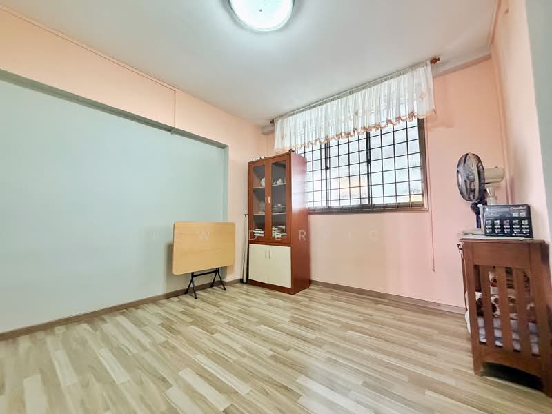 348 Bukit Batok Street 34, 348 Bukit Batok Street 34, 3 Bedrooms, 904 sqft, HDB Flat For Sale, by Liew Derrick, 500134185 - Interior - PropertyGuru.com.sg