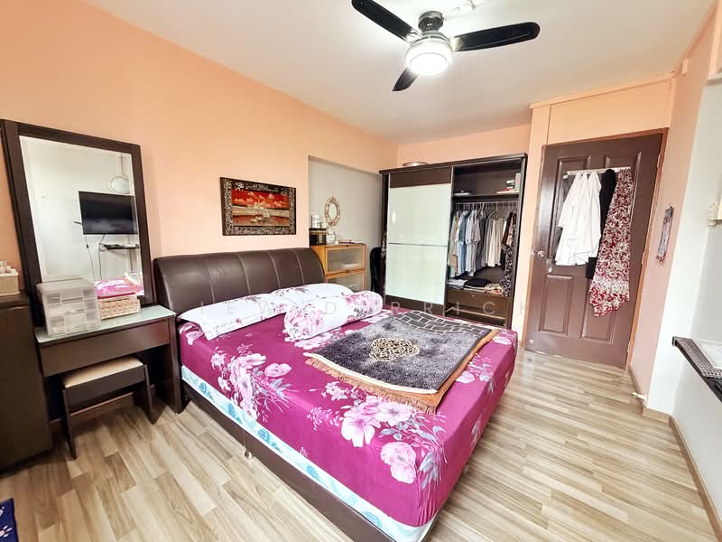 348 Bukit Batok Street 34, 348 Bukit Batok Street 34, 3 Bedrooms, 904 sqft, HDB Flat For Sale, by Liew Derrick, 500134185 - Bedroom - PropertyGuru.com.sg