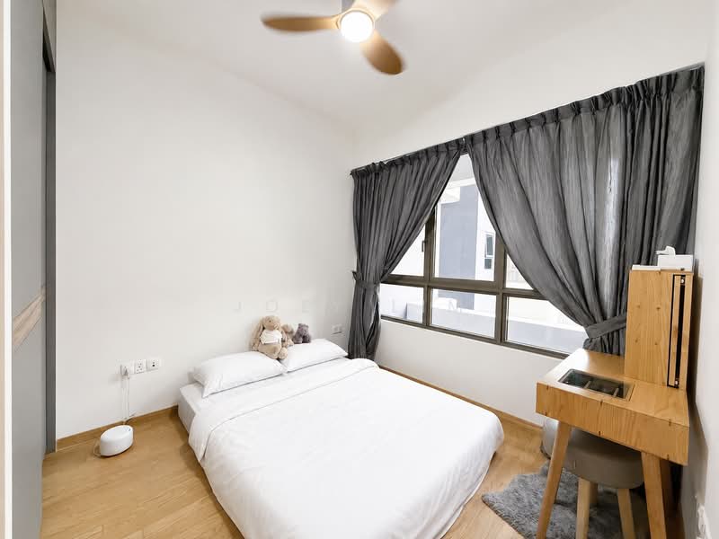 The Tre Ver, 60 Potong Pasir Avenue 1, 2 Bedrooms, 753 sqft, Condominium For Sale, by Joey Lim, 500134189 - Master Bedroom - PropertyGuru.com.sg