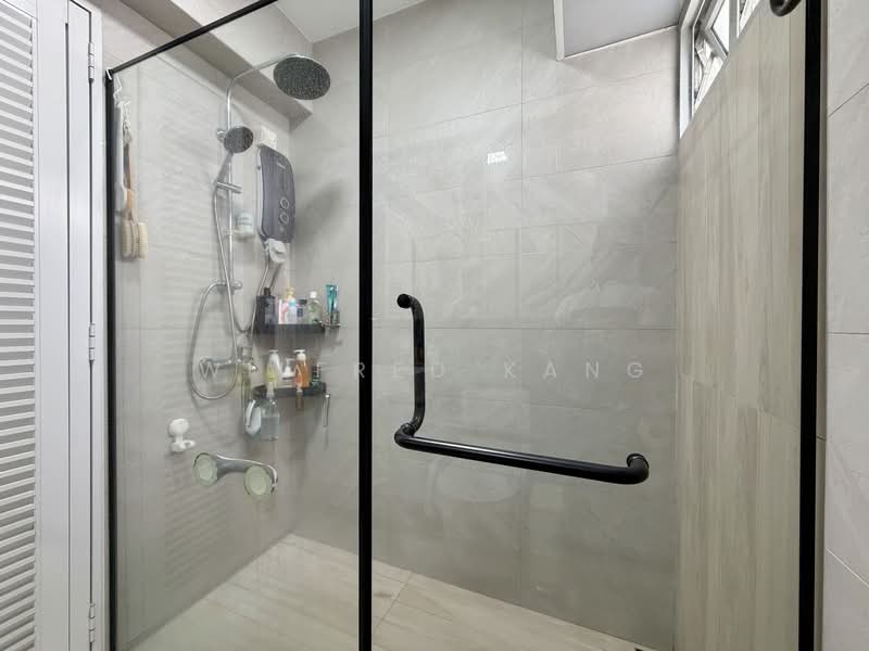 454 Yishun Street 41, 454 Yishun Street 41, 3 Bedrooms, 1,001 sqft, HDB Flat For Sale, by Wilfred Kang, 500134193 - Master Bath - PropertyGuru.com.sg