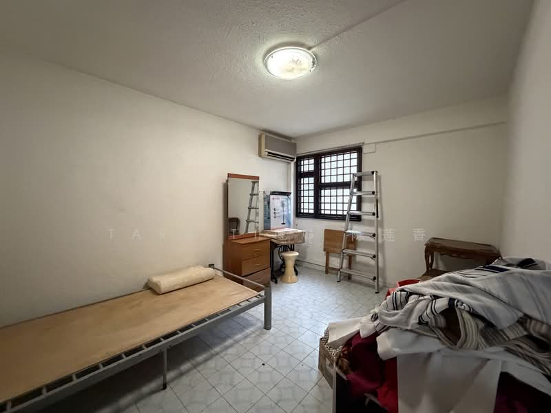 23 Toa Payoh East, 23 Toa Payoh East, 3 Bedrooms, 700 sqft, HDB Flat For Sale, by Tara Ting 陈莲香, 500134194 - Bedroom - PropertyGuru.com.sg