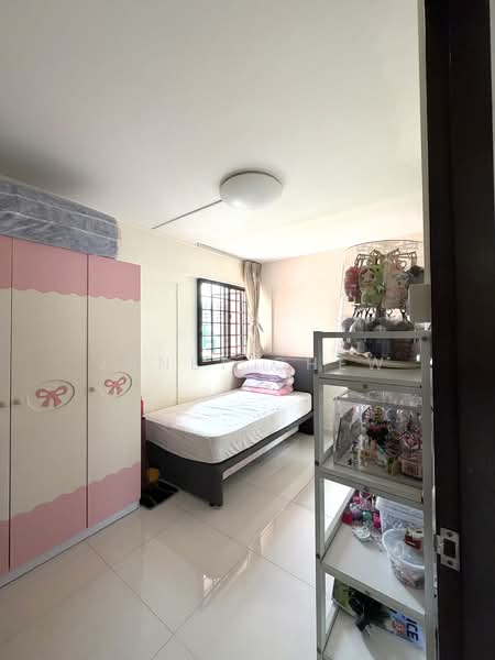 335 Clementi Avenue 2, 335 Clementi Avenue 2, 3 Bedrooms, 990 sqft, HDB Flat For Sale, by Janet Chew, 500134220 - Bedroom - PropertyGuru.com.sg