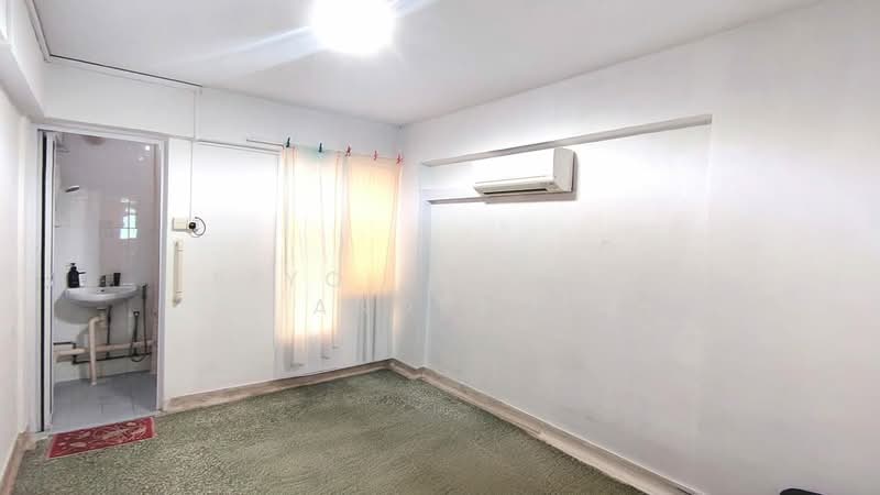 119 Ang Mo Kio Avenue 3, 119 Ang Mo Kio Avenue 3, 2 Bedrooms, 721 sqft, HDB Flat For Sale, by Siyo Jun Jie Andrew, 500134225 - Bathroom - PropertyGuru.com.sg