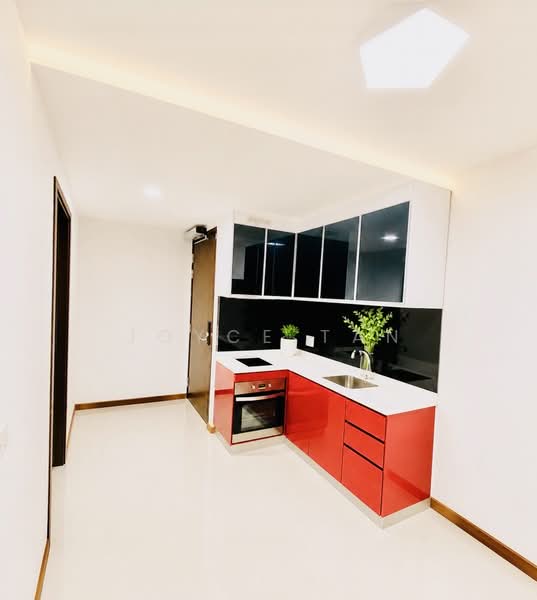 iSuites @ Tani, 2 Jalan Tani, 2 Bedrooms, 603 sqft, Apartment For Sale, by Joyce Tan, 500134226 - Kitchen - PropertyGuru.com.sg
