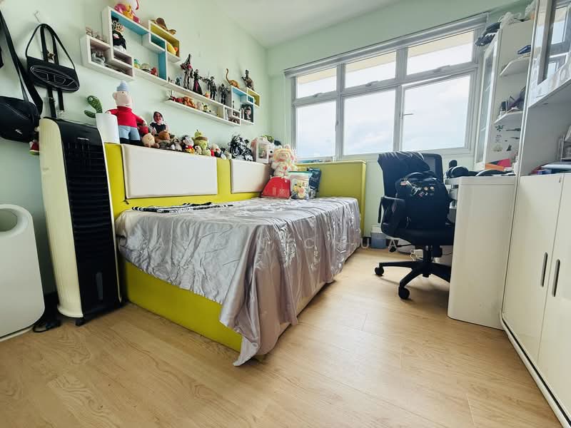 293C Bukit Batok Street 21, 293C Bukit Batok Street 21, 3 Bedrooms, 990 sqft, HDB Flat For Sale, by Alvin Chua, 500134233 - Bedroom - PropertyGuru.com.sg