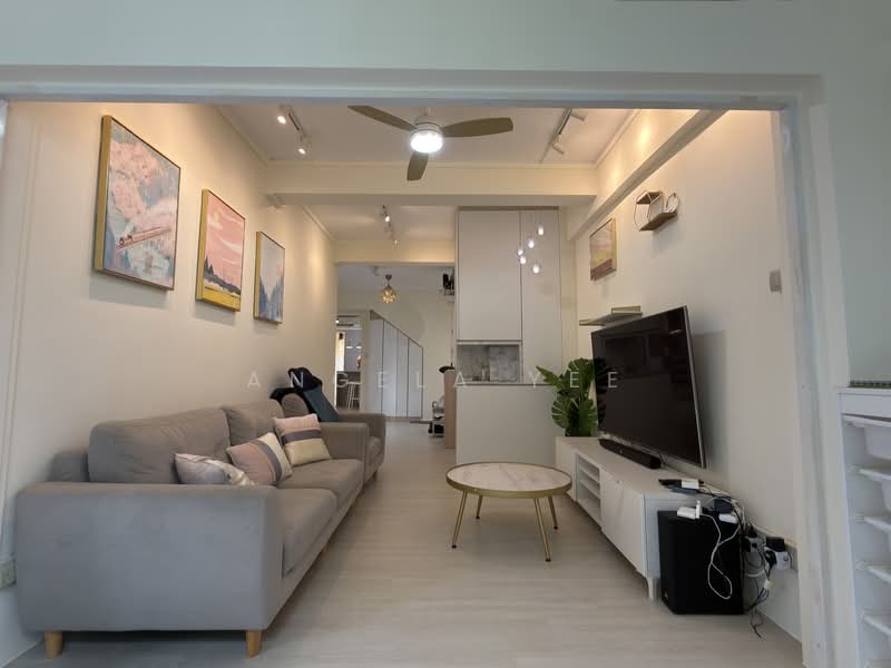 55 Tiong Bahru Road, 55 Tiong Bahru Road, 3 Bedrooms, 1,087 sqft, Walk-up Apartment For Sale, by Angela Yee, 500134234 - Living Room - PropertyGuru.com.sg