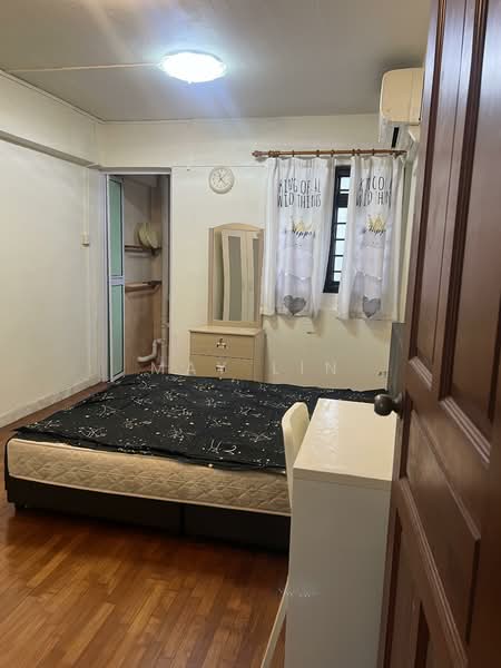302 Clementi Avenue 4, 302 Clementi Avenue 4, 3 Bedrooms, 1,000 sqft, HDB Flat For Rent, by May Lin, 500134237 - Bedroom - PropertyGuru.com.sg