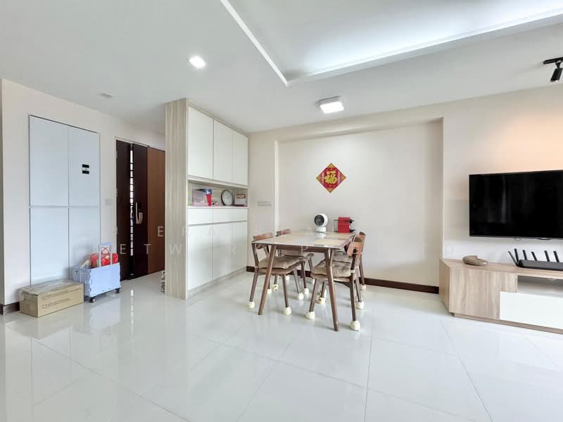 477B Upper Serangoon View, 477B Upper Serangoon View, 3 Bedrooms, 1,206 sqft, HDB Flat For Sale, by Phoebe, 500134248 - Dining Room - PropertyGuru.com.sg