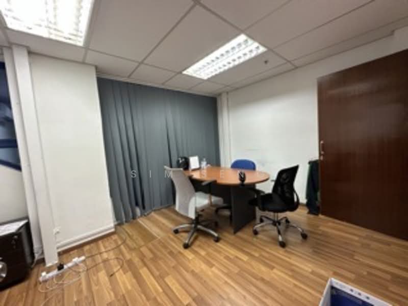 Heng Loong Building, 61 Bukit Batok Crescent, 1,206 sqft, Light Industrial (B1) For Sale, by Sim Seng, 500134259 - Interior - CommercialGuru.com.sg