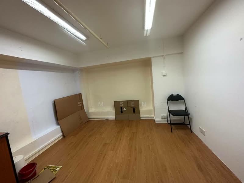 Heng Loong Building, 61 Bukit Batok Crescent, 1,206 sqft, Light Industrial (B1) For Sale, by Sim Seng, 500134259 - Interior - CommercialGuru.com.sg