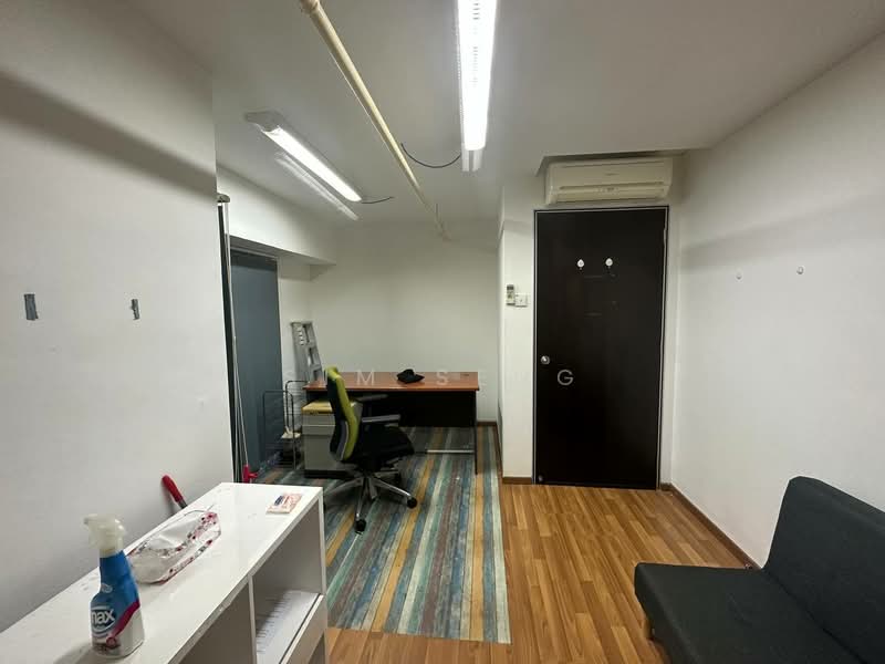 Heng Loong Building, 61 Bukit Batok Crescent, 1,206 sqft, Light Industrial (B1) For Sale, by Sim Seng, 500134259 - Interior - CommercialGuru.com.sg