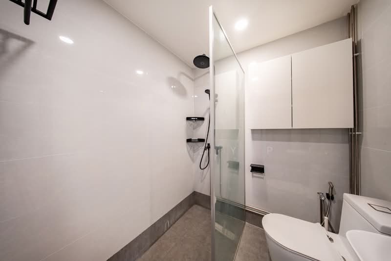 50 Stirling Road, 50 Stirling Road, 3 Bedrooms, 1,098 sqft, HDB Flat For Sale, by Jerome Yap, 500134267 - Common Bathroom - PropertyGuru.com.sg