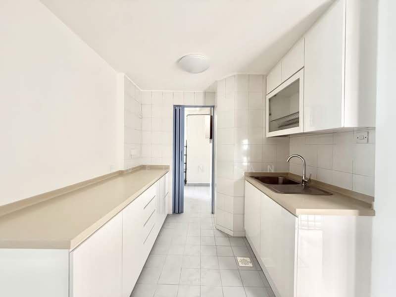 Ava Towers, 10 Ava Road, 4 Bedrooms, 1,281 sqft, Apartment For Rent, by Evelyn Tan, 500134310 - Kitchen - PropertyGuru.com.sg