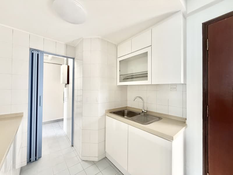 Ava Towers, 10 Ava Road, 4 Bedrooms, 1,281 sqft, Apartment For Rent, by Evelyn Tan, 500134310 - Kitchen - PropertyGuru.com.sg