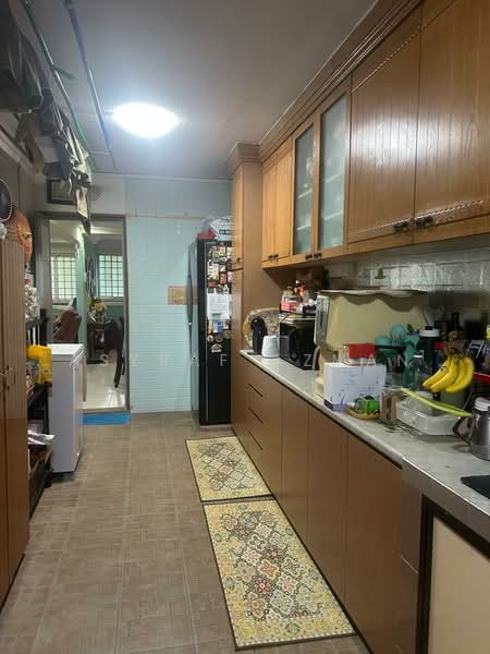 331 Bukit Batok Street 33, 331 Bukit Batok Street 33, 3 Bedrooms, 1,313 sqft, HDB Flat For Sale, by Asyraf Azman, 500134315 - Kitchen - PropertyGuru.com.sg