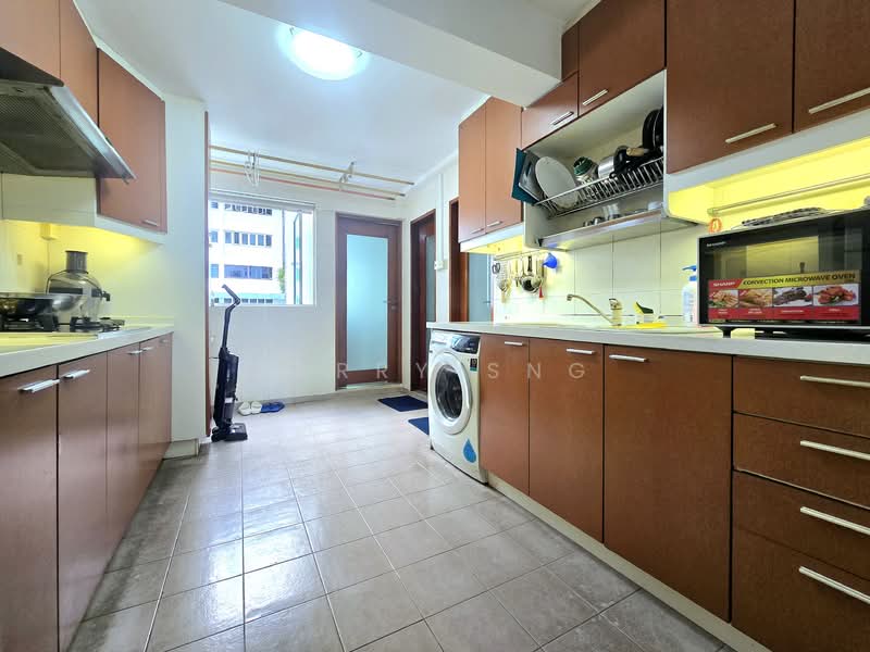 64 Marine Drive, 64 Marine Drive, 2 Bedrooms, 732 sqft, HDB Flat For Rent, by Larry Sng, 500134323 - Kitchen - PropertyGuru.com.sg