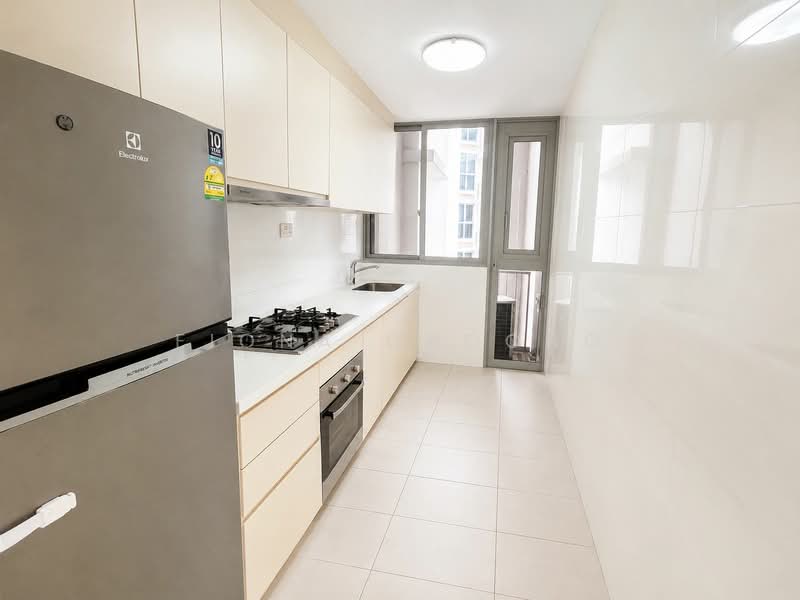 The Estuary @ Yishun, 1 Yishun Avenue 1, 2 Bedrooms, 904 sqft, Condominium For Rent, by Fiona Choong, 500134326 - Kitchen - PropertyGuru.com.sg