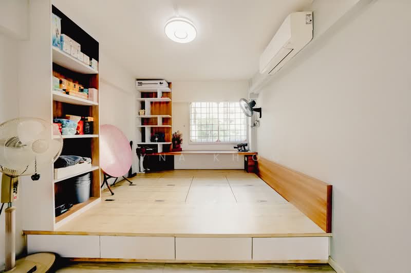 323 Serangoon Avenue 3, 323 Serangoon Avenue 3, 3 Bedrooms, 958 sqft, HDB Flat For Sale, by Wyna Khoo, 500134354 - Bedroom - PropertyGuru.com.sg