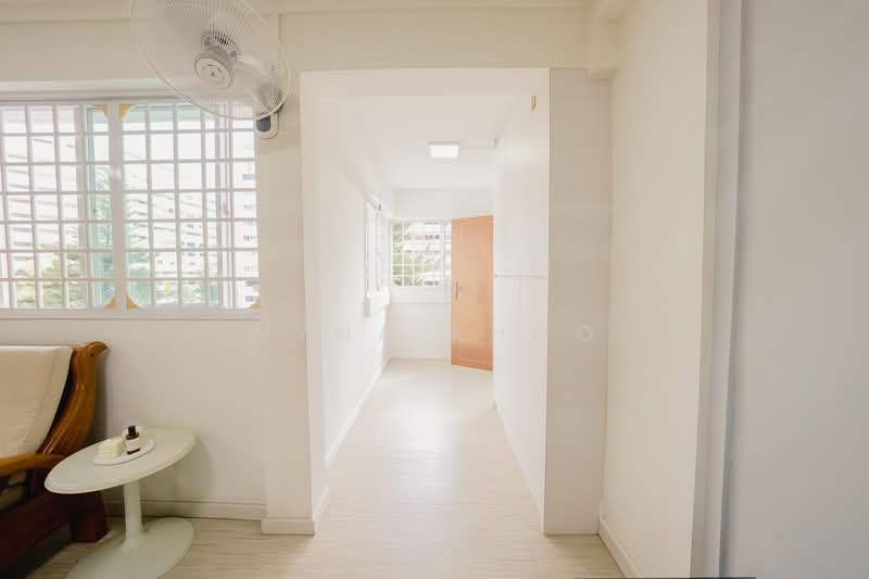 323 Serangoon Avenue 3, 323 Serangoon Avenue 3, 3 Bedrooms, 958 sqft, HDB Flat For Sale, by Wyna Khoo, 500134354 - Entrance - PropertyGuru.com.sg