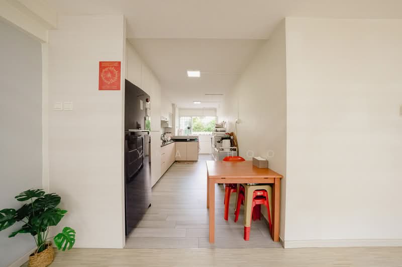 323 Serangoon Avenue 3, 323 Serangoon Avenue 3, 3 Bedrooms, 958 sqft, HDB Flat For Sale, by Wyna Khoo, 500134354 - Kitchen - PropertyGuru.com.sg