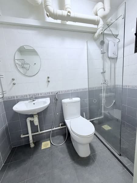 686D Choa Chu Kang Crescent, 686D Choa Chu Kang Crescent, 3 Bedrooms, 1,184 sqft, HDB Flat For Sale, by Arthur Loo, 500134357 - Bathroom - PropertyGuru.com.sg