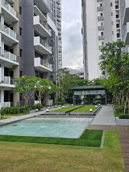 The Arden, 2 Phoenix Road, 2 Bedrooms, 657 sqft, Condominium For Rent, by Joshua Lawrence Che, 500134359 - Resort Pool - PropertyGuru.com.sg