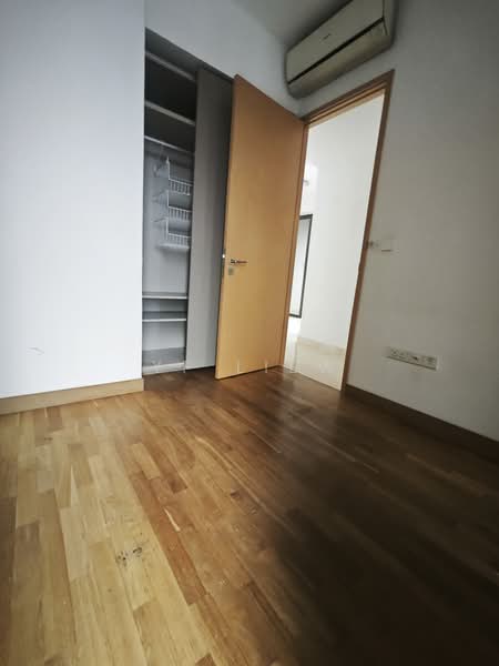 Commonwealth Towers, 230 Commonwealth Avenue, 3 Bedrooms, 904 sqft, Condominium For Rent, by YF Liew, 500134371 - PropertyGuru.com.sg
