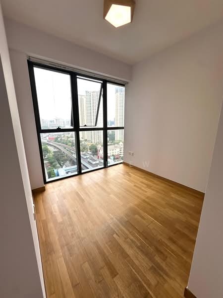 Commonwealth Towers, 230 Commonwealth Avenue, 3 Bedrooms, 904 sqft, Condominium For Rent, by YF Liew, 500134371 - View - PropertyGuru.com.sg