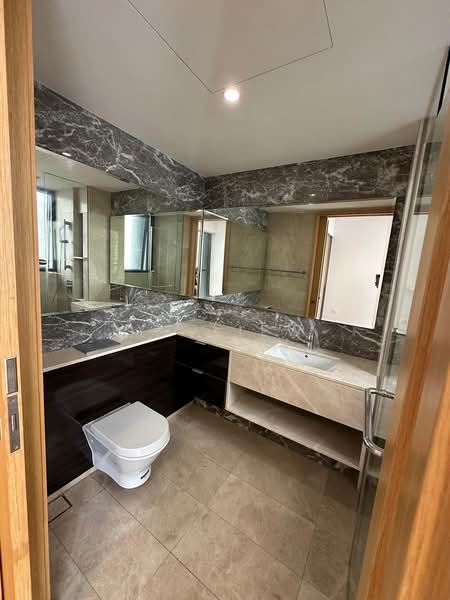 Commonwealth Towers, 230 Commonwealth Avenue, 3 Bedrooms, 904 sqft, Condominium For Rent, by YF Liew, 500134371 - Bathroom - PropertyGuru.com.sg