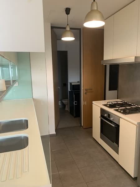 Newton Suites, 60 Newton Road, 3 Bedrooms, 1,238 sqft, Apartment For Sale, by Chloe Chang, 500134375 - Kitchen - PropertyGuru.com.sg
