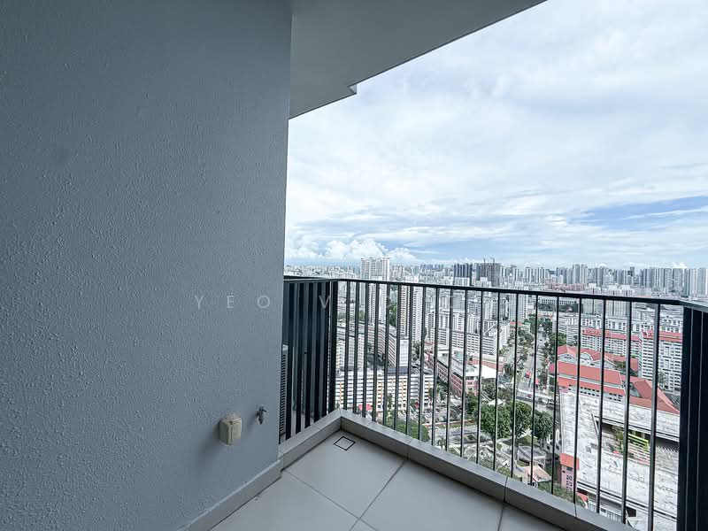 Sky Vue, 1 Bishan Street 15, 2 Bedrooms, 797 sqft, Condominium For Sale, by Yeo Victor, 500134379 - Balcony - PropertyGuru.com.sg