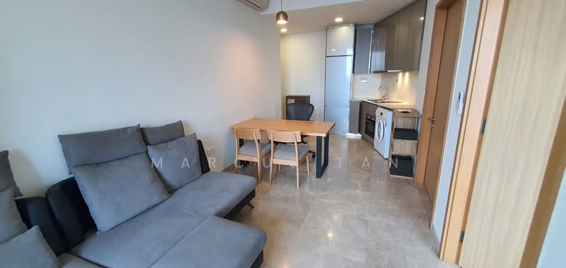 City Gate, 371 Beach Road, 2 Bedrooms, 753 sqft, Apartment For Sale, by Marcus Tan, 500134380 - Living Room - PropertyGuru.com.sg