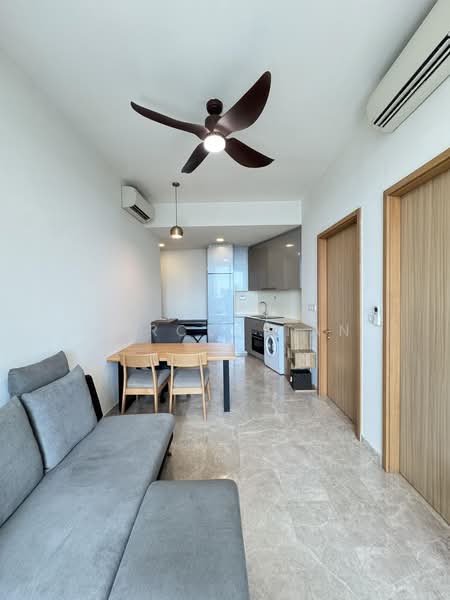 City Gate, 371 Beach Road, 2 Bedrooms, 753 sqft, Apartment For Sale, by Marcus Tan, 500134380 - Living Room - PropertyGuru.com.sg