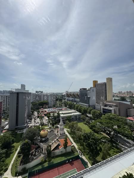 City Gate, 371 Beach Road, 2 Bedrooms, 753 sqft, Apartment For Sale, by Marcus Tan, 500134380 - Exterior - PropertyGuru.com.sg