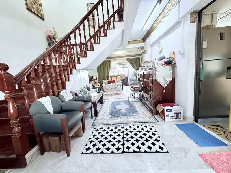 429 Tampines Street 41, 429 Tampines Street 41, 4 Bedrooms, 1,593 sqft, HDB Flat For Sale, by Arthur Loo, 500134381 - Living Room - PropertyGuru.com.sg