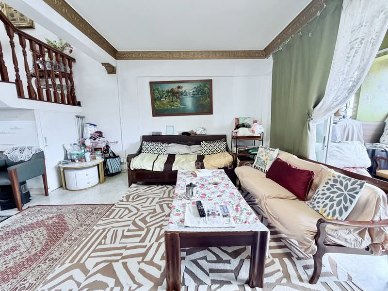 429 Tampines Street 41, 429 Tampines Street 41, 4 Bedrooms, 1,593 sqft, HDB Flat For Sale, by Arthur Loo, 500134381 - Living Room - PropertyGuru.com.sg