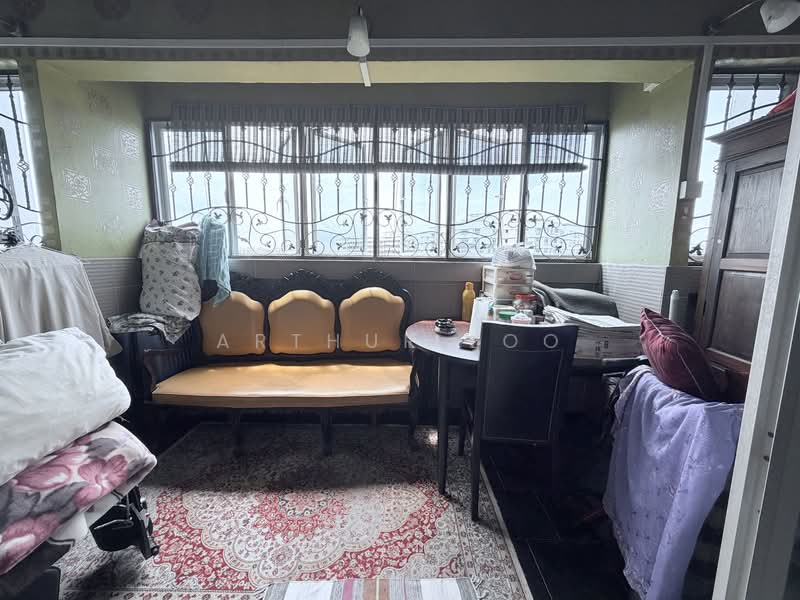 429 Tampines Street 41, 429 Tampines Street 41, 4 Bedrooms, 1,593 sqft, HDB Flat For Sale, by Arthur Loo, 500134381 - Living Room - PropertyGuru.com.sg