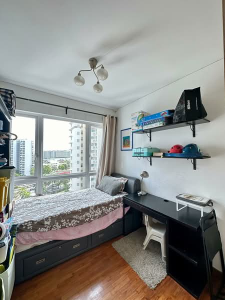 Waterview, 73 Tampines Avenue 1, 2 Bedrooms, 786 sqft, Condominium For Sale, by Ben Lee, 500134416 - Bedroom - PropertyGuru.com.sg