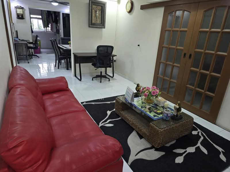832 Woodlands Street 83, 832 Woodlands Street 83, 2 Bedrooms, 785 sqft, HDB Flat For Rent, by Lim Y X, 500134429 - Living Room - PropertyGuru.com.sg