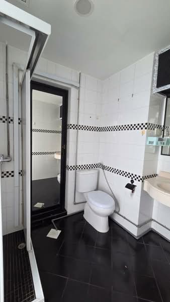 Balestier Point, 279 Balestier Road, 2 Bedrooms, 882 sqft, Apartment For Rent, by Lim Y X, 500134431 - Bathroom - PropertyGuru.com.sg