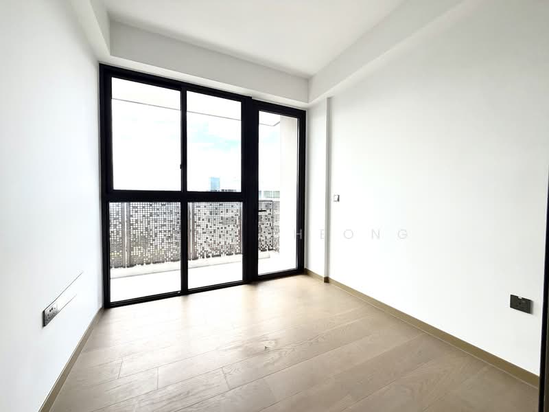 Sceneca Residence, Tanah Merah Kechil Link, 3 Bedrooms, 1,163 sqft, Condominium For Rent, by Clive Cheong, 500134433 - Balcony - PropertyGuru.com.sg